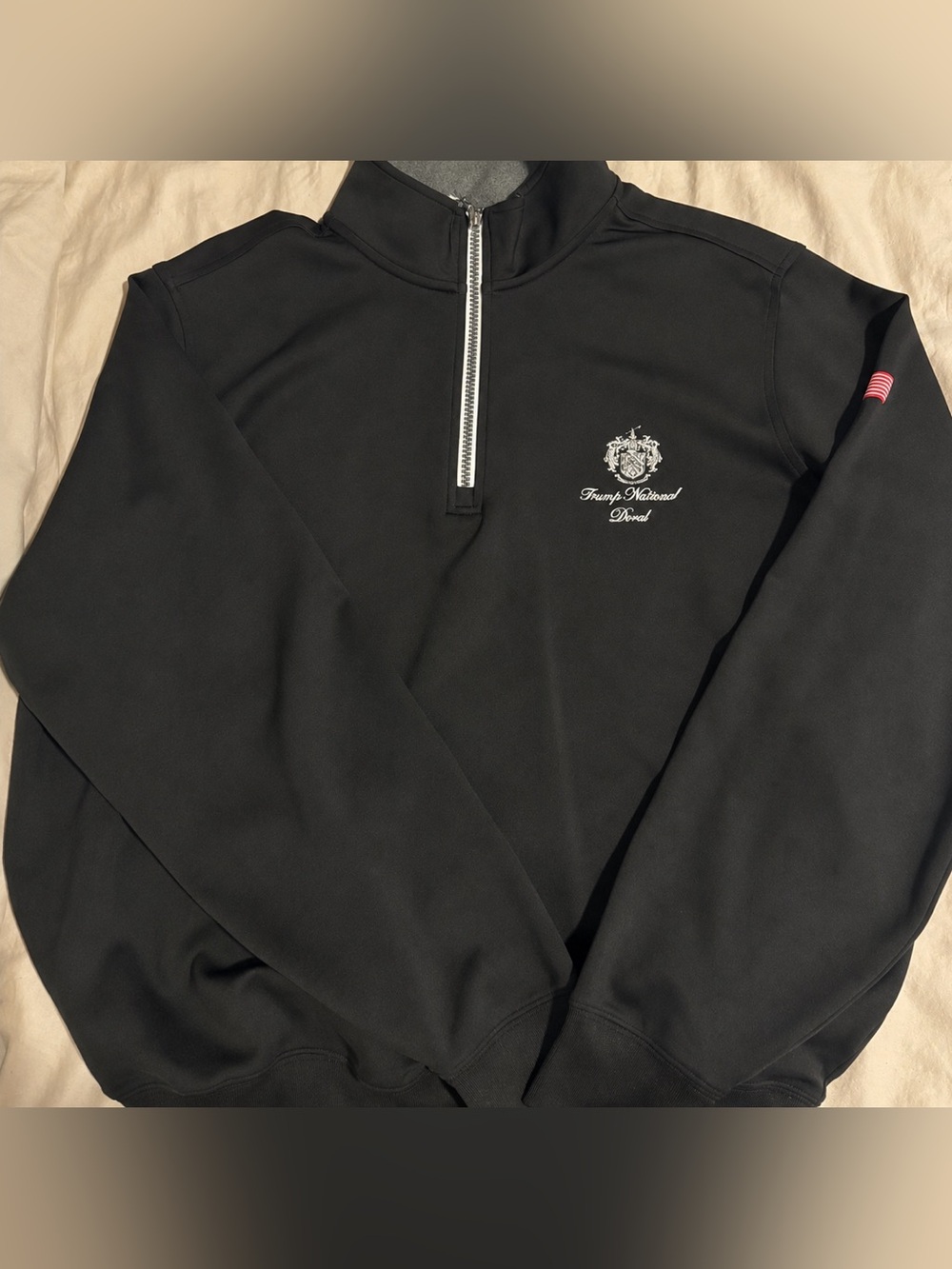 Trump National Doral Black
Quarter-Zip Pullover
